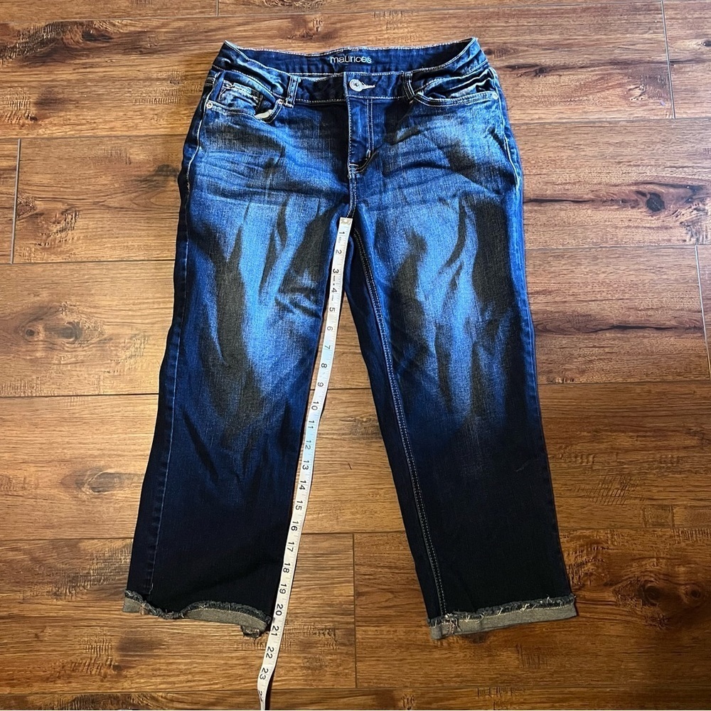 MAURICE’S Crop Capri Pants Size 5/6 Dark Wash